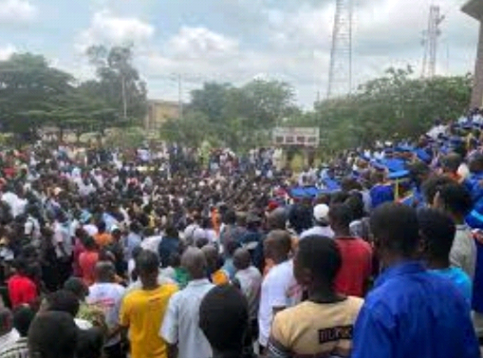 Guerre RDC-Rwanda : Les étudiants  de l’Unikin apportent leur soutien aux FARDC-Wazalendo